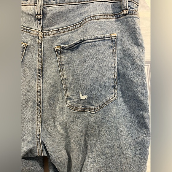 Abercrombie & Fitch super skinny ankle high rise jean - Picture 3 of 8